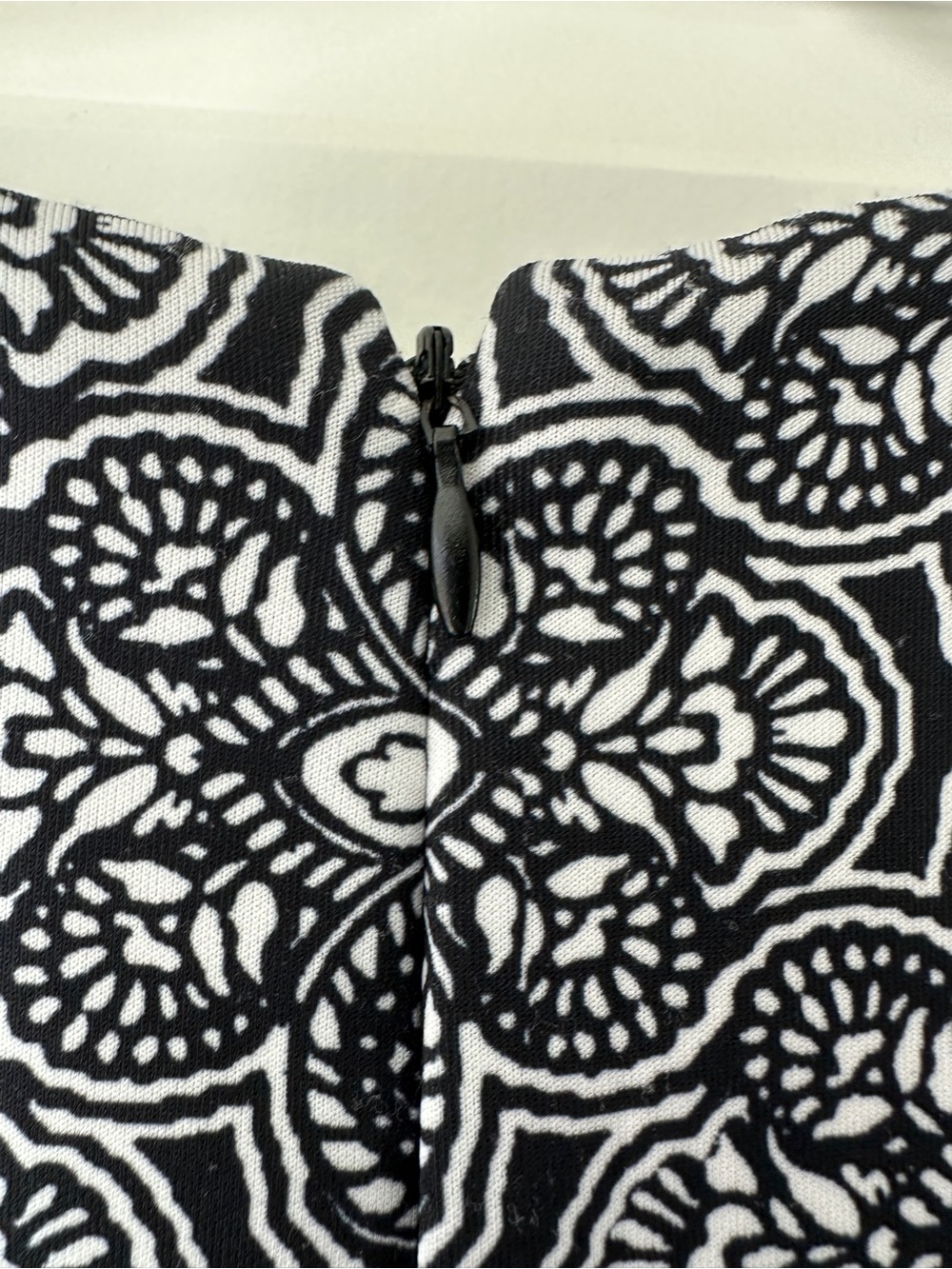New York & Company Black and White Lace-Print Sleeveless Sheath Dress - Picture 6 of 6